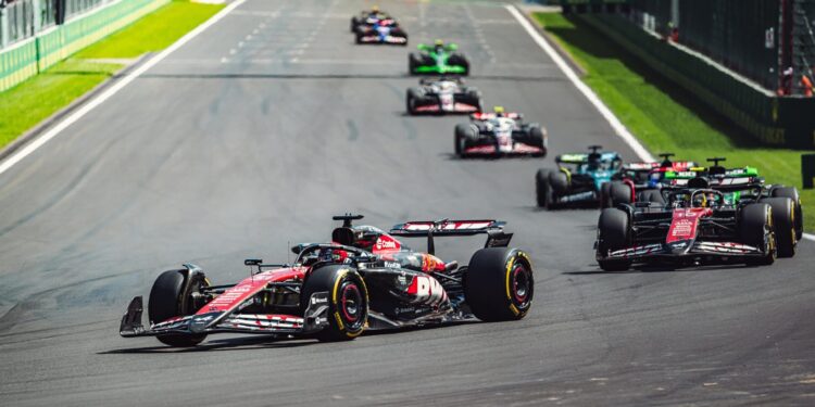 Ocon queixa-se de falta de comunicação na Alpine: “Os pilotos nem sempre são ouvidos”