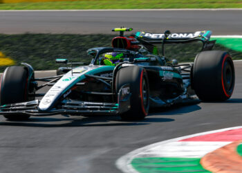 Hamilton e Russell no topo antes da qualificação em Monza