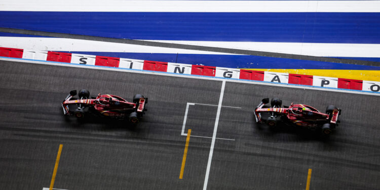 Leclerc espera que a consistência mantenha a Ferrari na luta dos construtores 