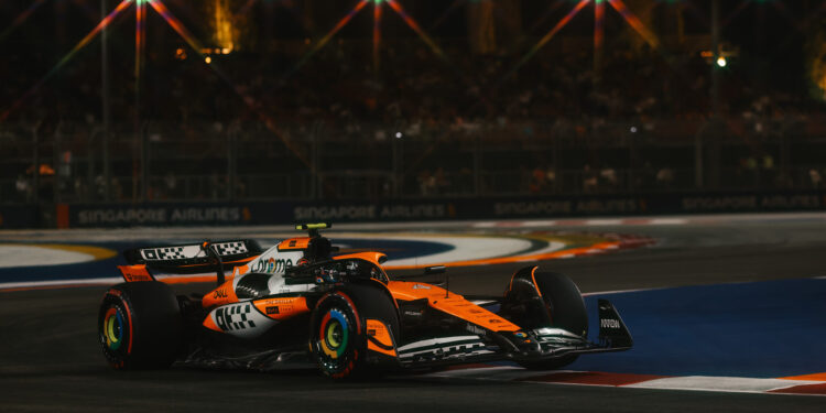 Norris foi o mais rápido do dia em Singapura