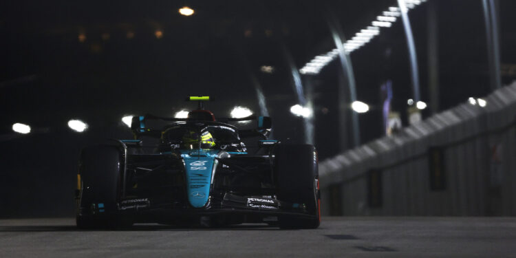Hamilton duvida que a Mercedes possa entrar no Q3 em Singapura