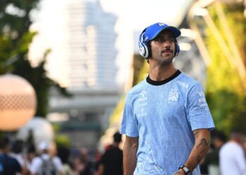 Mekies admite que a saída de Ricciardo não foi gerida da melhor forma