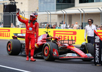 Sainz: “Vamos para a corrida com o objetivo de ganhar”