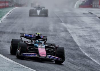 Oakes sobre a decisão da Alpine: “Foi difícil, mas queríamos o melhor motor no nosso carro”
