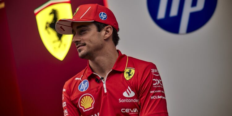 Leclerc chamado aos comissários pelo uso de linguagem imprópria no México