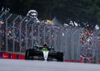 Hamilton lamenta corridas “devastadoras”: “Estou ansioso pelo Natal”