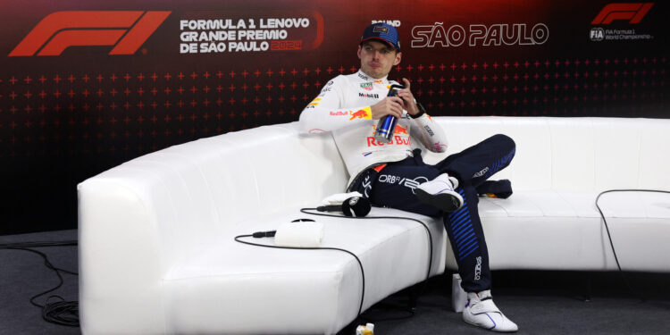 Verstappen na conferência pós-corrida: “Onde está a imprensa britânica?”