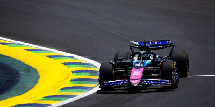 Oficial: Alpine correrá com motores da Mercedes em 2026