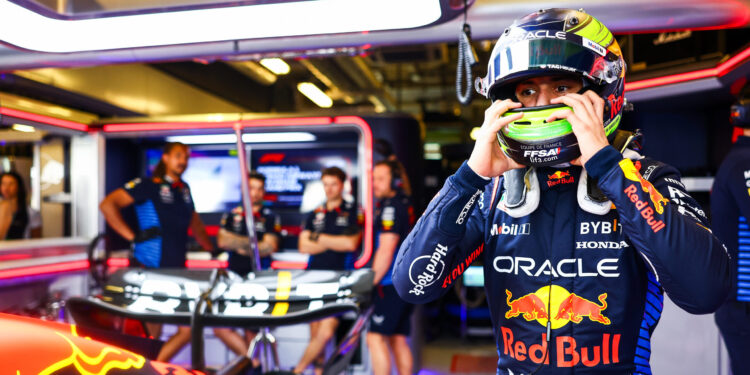 Horner sobre Hadjar: “Ele foi mais rápido do que o Yuki no teste. É um talento nato que precisa de ser polido”