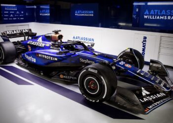 Williams mostra o FW47 de Sainz e Albon com decoração provisória