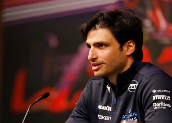 Sainz substitui Vettel na direção da GPDA