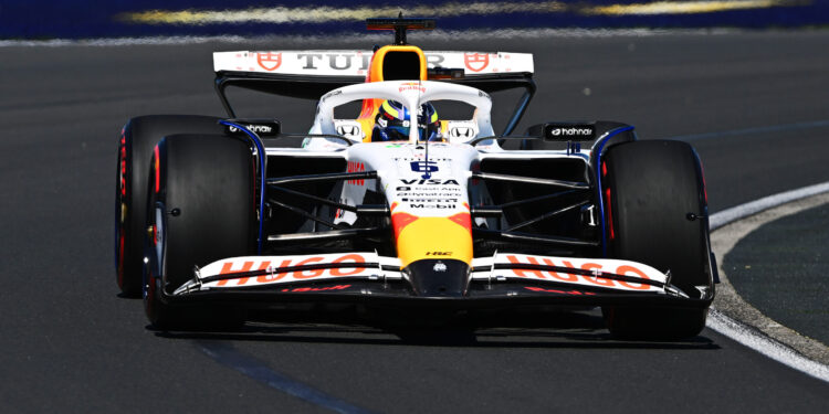 Hadjar aponta ao Q3 após sexto lugar no segundo treino livre em Melbourne