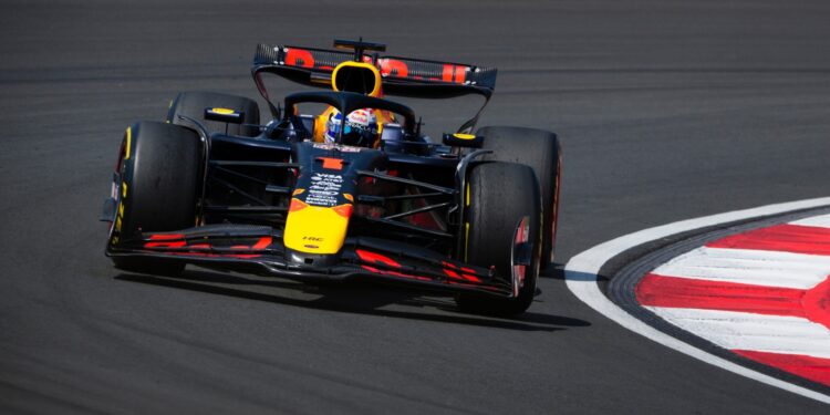 Verstappen diz estar na melhor forma da carreira: “Consigo maximizar o carro, mas é demasiado lento”