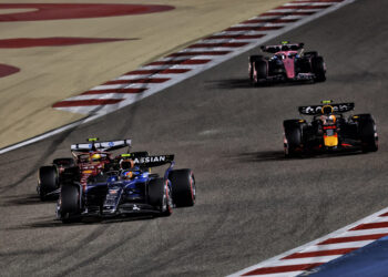 FIA cancela a penalização de Sainz para Jeddah