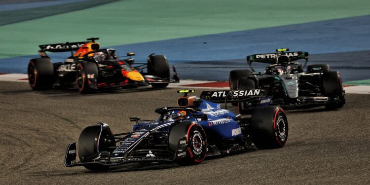 Sainz penalizado com três posições na grelha para o Grande Prémio da Arábia Saudita