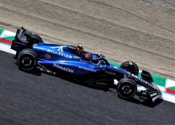 Sainz penalizado com três posições na grelha em Suzuka