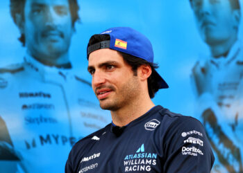 Sainz: “Se esperam ver o melhor Sainz na terceira corrida, não entendem muito bem o desporto”