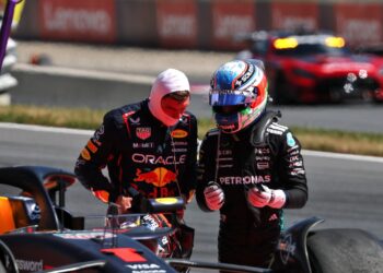 Kimi Antonelli penalizado pela colisão com Verstappen no Grande Prémio da Áustria 