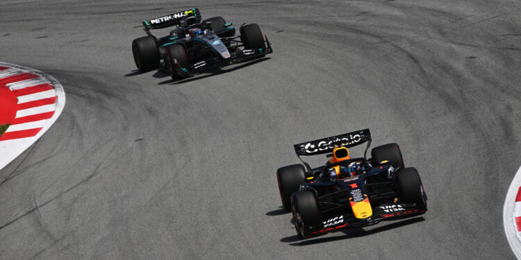 “A manobra não foi correta e não devia ter acontecido”, admite Verstappen