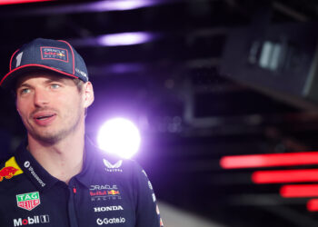 Button considera que Verstappen é o piloto mais completo de sempre na Fórmula 1