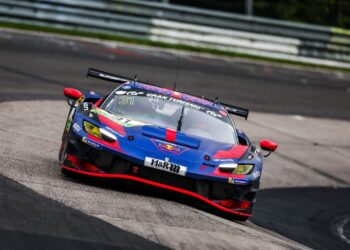 Verstappen estreia-se em corridas de GT3 com vitória no Nordschleife