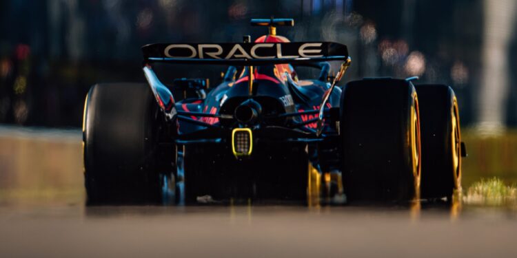 FIA cancela reunião que tinha o objetivo de acelerar o regresso dos V8 à Fórmula 1