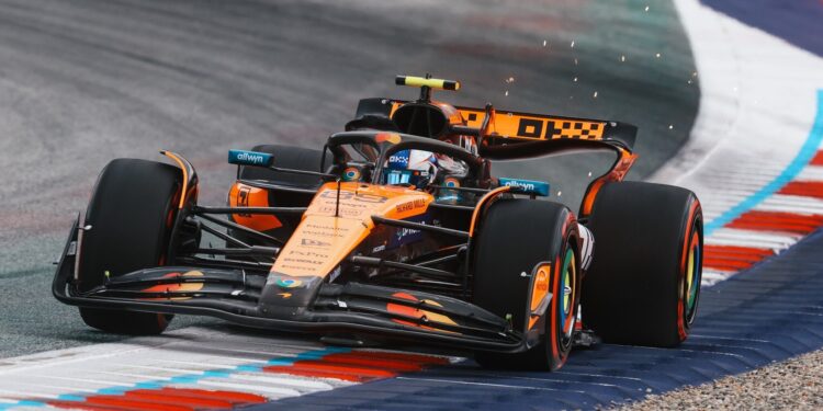 Dunne regressa ao carro da McLaren no primeiro treino livre em Monza