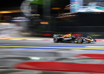 Verstappen com arranque positivo em Singapura: “Foi um pouco como nas duas últimas corridas”