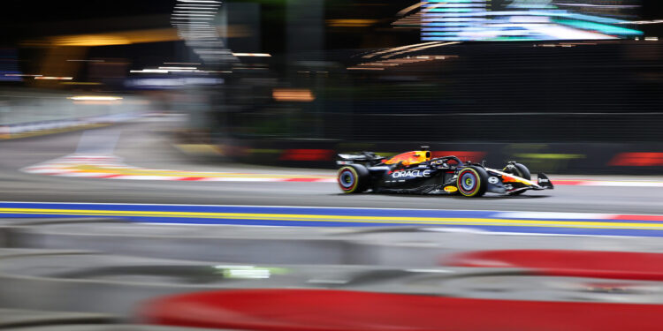 Verstappen com arranque positivo em Singapura: “Foi um pouco como nas duas últimas corridas”