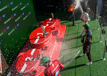 Verstappen: “O terceiro lugar foi muito bom num fim de semana difícil, mas precisamos de ser mais rápidos”