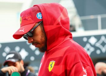 Hamilton: “Tem sido a pior época de sempre e, por mais que tente, só continua a piorar”