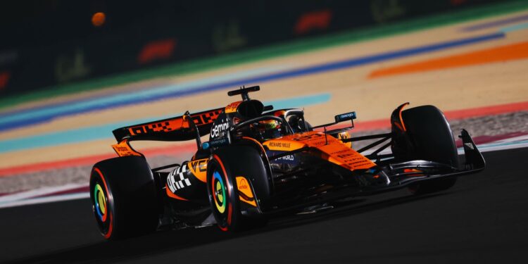Piastri repete a pole na frente de Norris e Verstappen