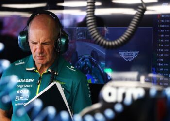 Oficial: Newey torna-se diretor de equipa da Aston Martin a partir de 2026
