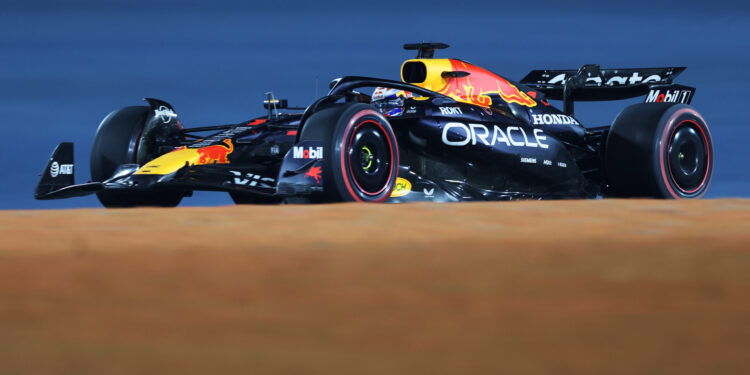 Verstappen: “Será uma questão de sobreviver à sprint e melhorar o carro para a qualificação”