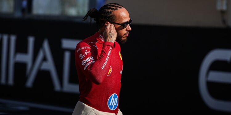 Hamilton ansioso pela pausa: “Só quero desligar e não falar com ninguém”
