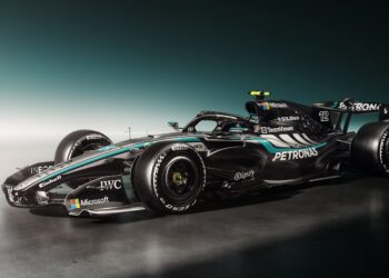 Mercedes mostra a decoração do W17 de Russell e Kimi Antonelli