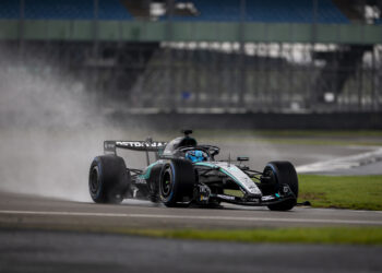 [FOTOS] Mercedes estreou o W17 de 2026 em Silverstone