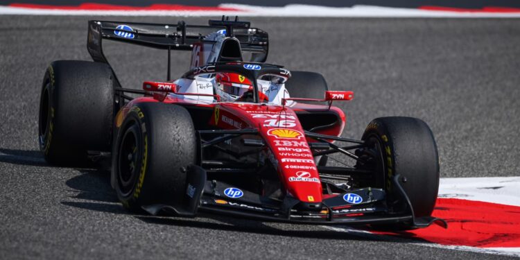 Leclerc termina pré-época com o melhor tempo e Aston Martin não passa das seis voltas no último dia