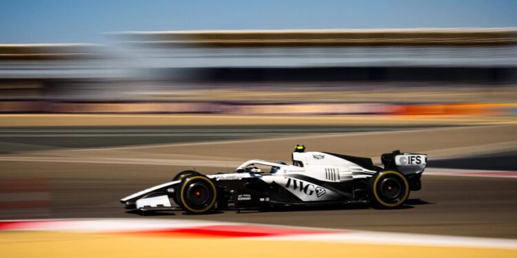 Cadillac batiza o seu primeiro carro com o nome de Mario Andretti