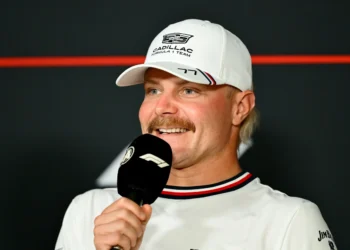 Fórmula 1 cancela penalização de Bottas em Melbourne