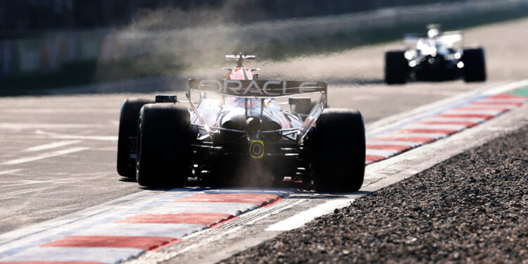 Verstappen: “O dia inteiro foi um desastre em termos de ritmo”