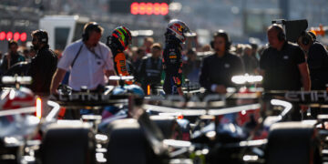 “Cada volta é uma luta”, diz Verstappen após sábado difícil em Xangai