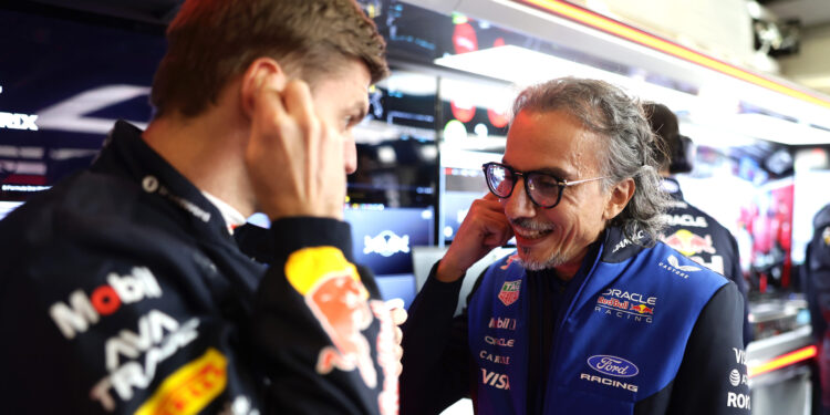 Mekies sobre Verstappen: “Quando lhe dermos um carro rápido, será um Max mais feliz”