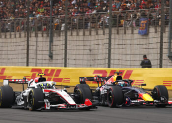 Verstappen: “Isto não são corridas. É uma anedota. Diria o mesmo se estivesse a ganhar”