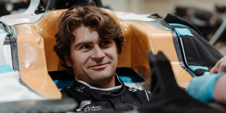 Cadillac confirma Herta em quatro sessões de treinos livres em 2026