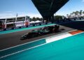 Kimi Antonelli garante terceira pole de 2026, Verstappen é segundo na qualificação em Miami