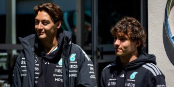Russell: “Não há razão para entrar em pânico. Se fizer tudo bem, sei que posso bater qualquer um”