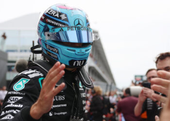 Russell de novo na pole position no Canadá