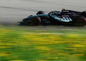 Kimi Antonelli lamenta ter abortado a sua volta após o acidente de Verstappen