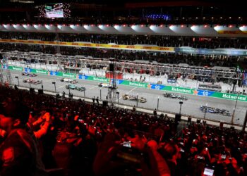 Oficial: Fórmula 1 prolonga contrato com Las Vegas até 2037